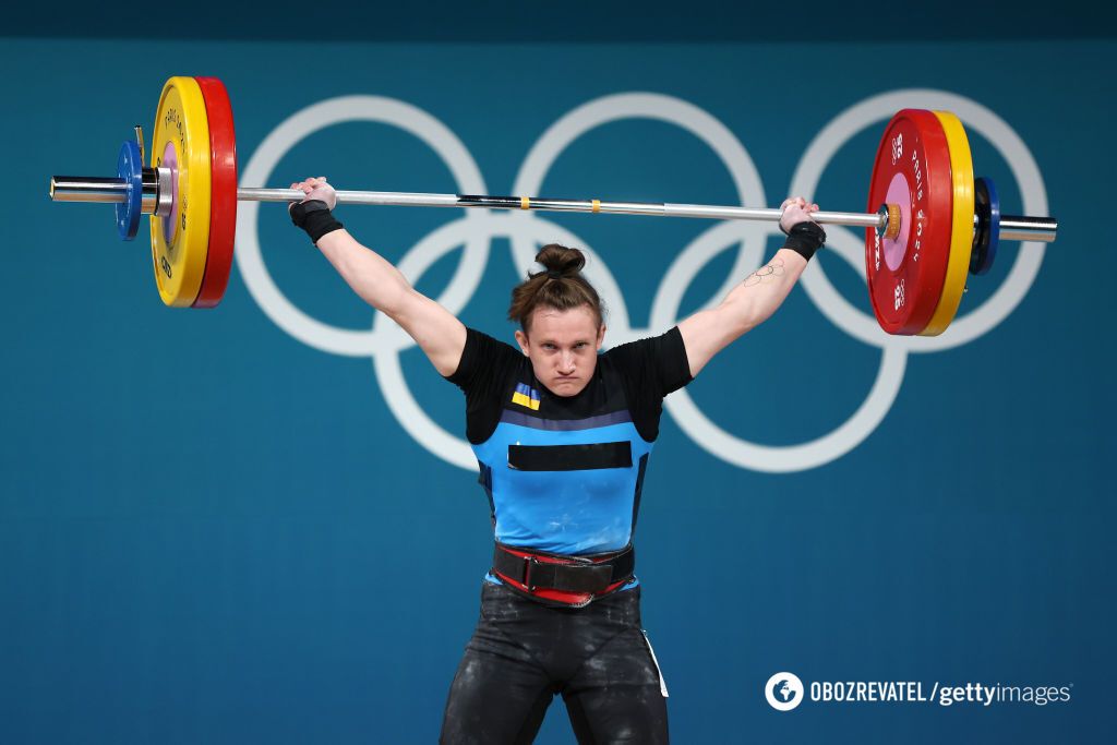 Drama of the day: Ukrainian favorite of the Olympics was injured during the battle for medals