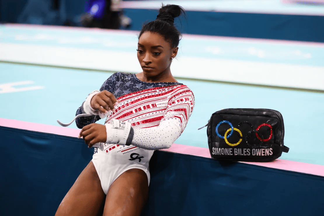Dzianinowe kalesony, dres Dior i mały słoń: 10 najciekawszych stylizacji z Igrzysk Olimpijskich 2024 w Paryżu