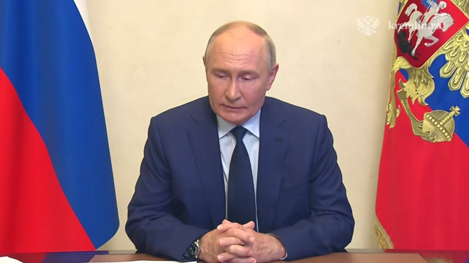 ''The situation requires courage'': Putin tells Kursk region governor he must ''solve extraordinary tasks''