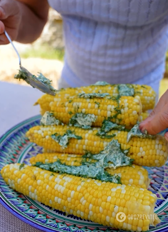 How to cook young corn deliciously so that it is not hard and dry: a very simple way