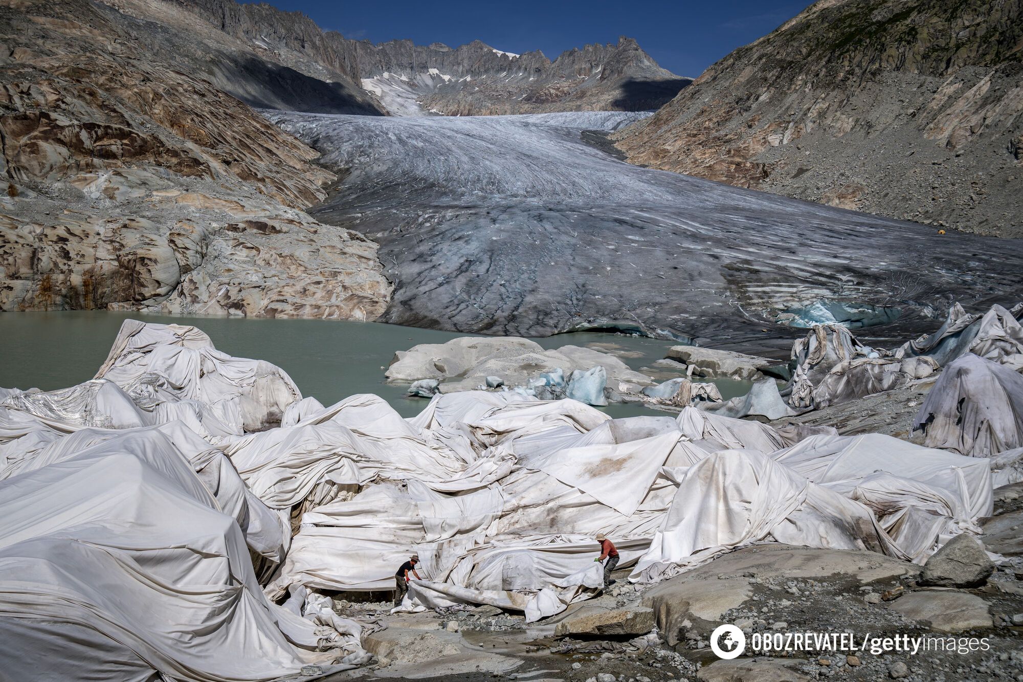 Part of the glacier turned into a lake: the network was struck by photos taken 15 years apart