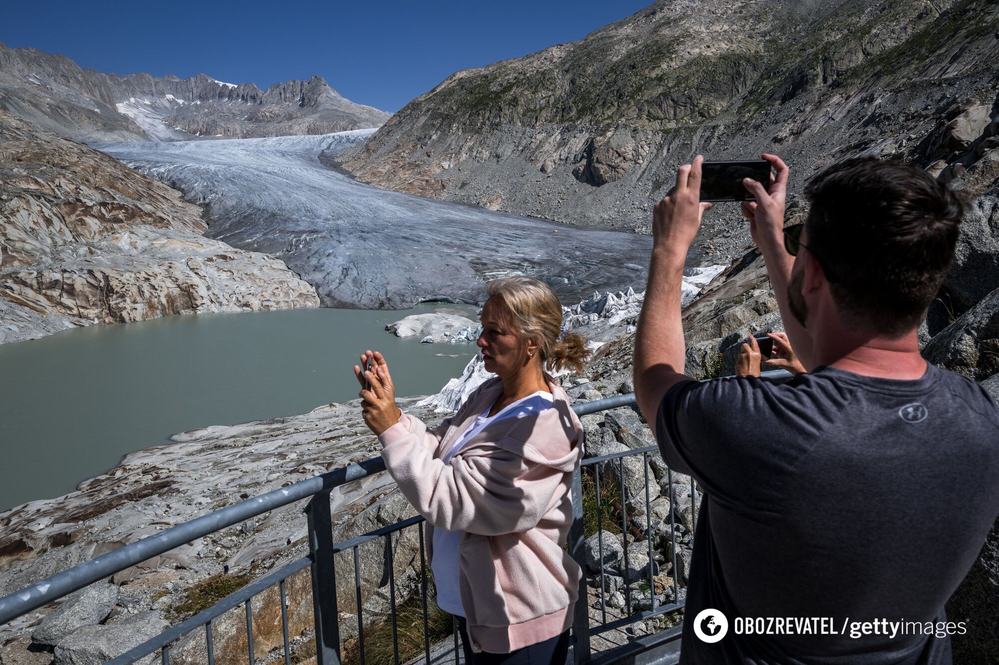 Part of the glacier turned into a lake: the network was struck by photos taken 15 years apart