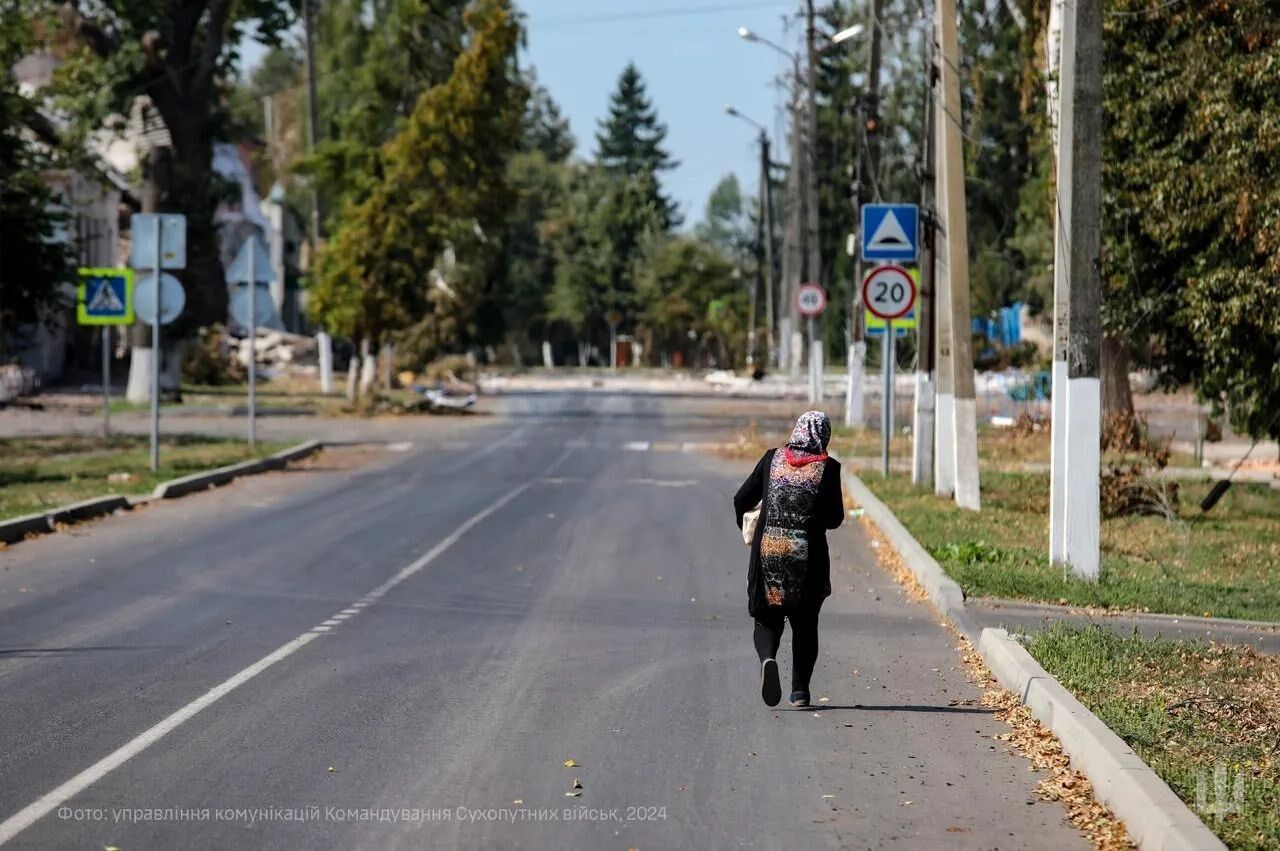 ''We are out of politics'': Russian civilians in Sudzha do not understand why the Russian army is shelling them and does not give them a ''green corridor''