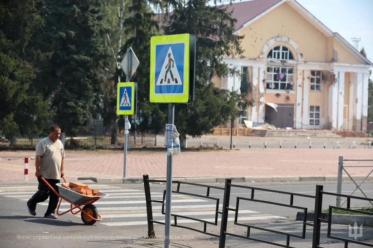 ''We are out of politics'': Russian civilians in Sudzha do not understand why the Russian army is shelling them and does not give them a ''green corridor''