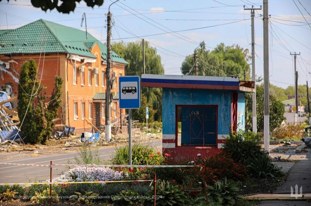 ''We are out of politics'': Russian civilians in Sudzha do not understand why the Russian army is shelling them and does not give them a ''green corridor''