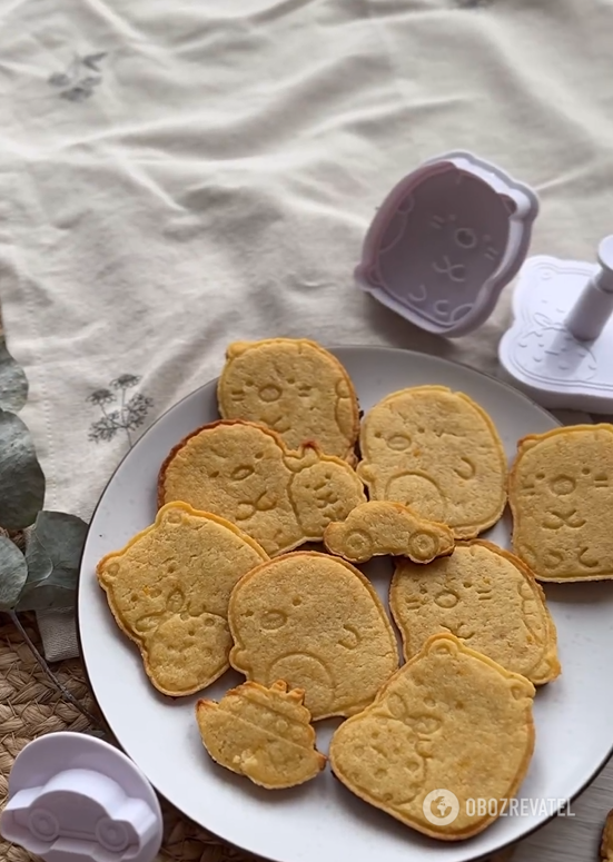 Healthy homemade cookies with dried apricots for tea