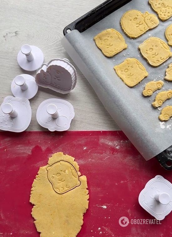 Healthy homemade cookies with dried apricots for tea