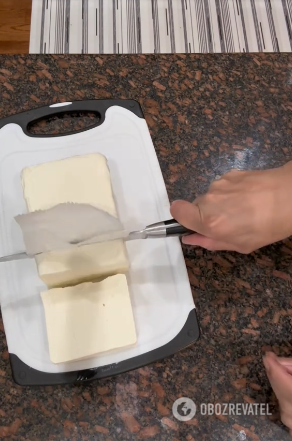 How to properly cut cheese so that it does not crumble and does not stick to the knife: Lifehack