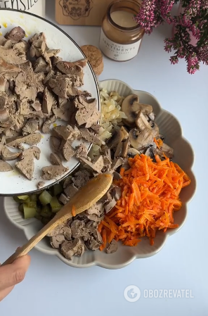 The most delicious salad with liver: step-by-step recipe from available products