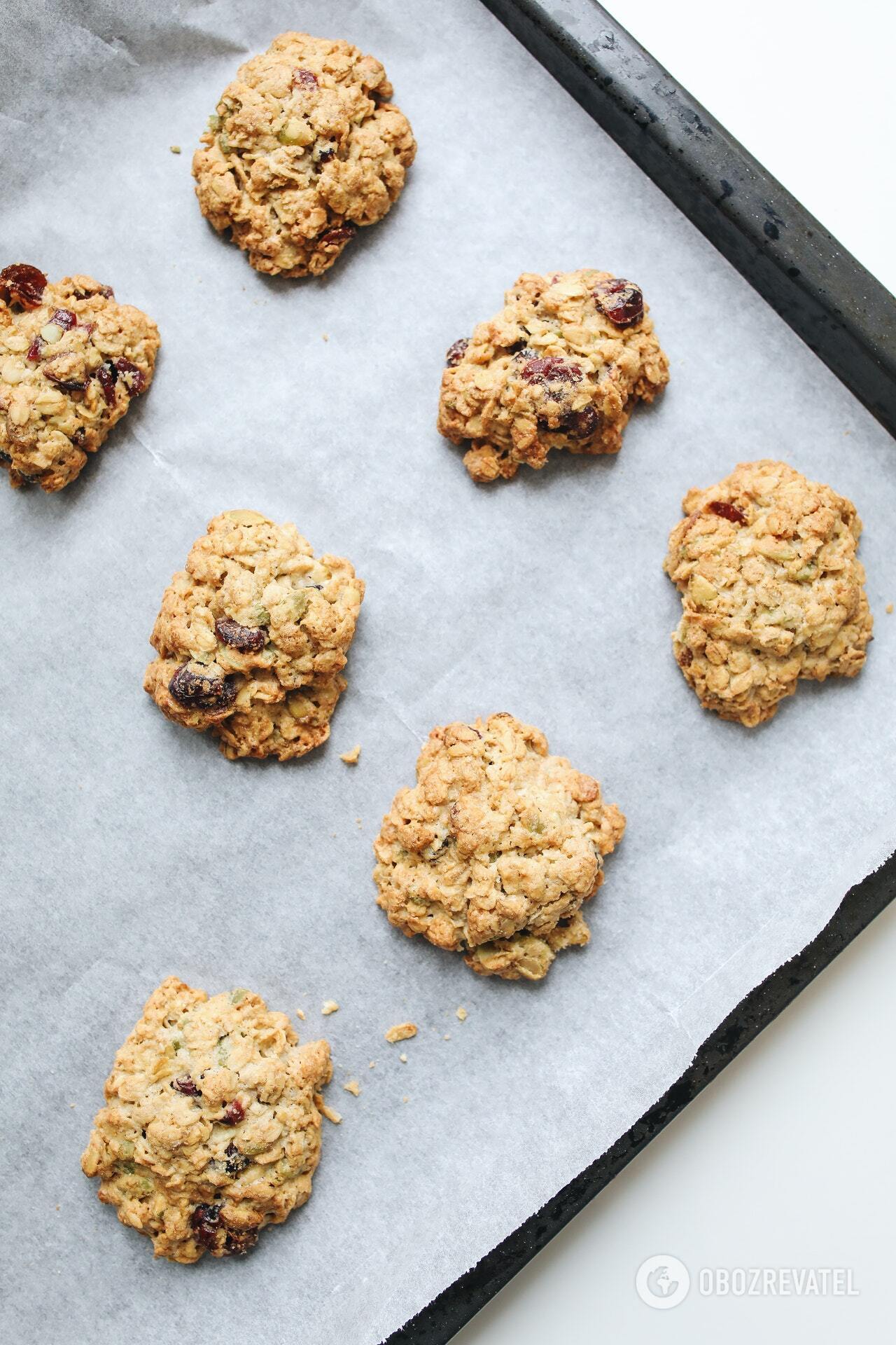 It only takes 20 minutes to bake cookies