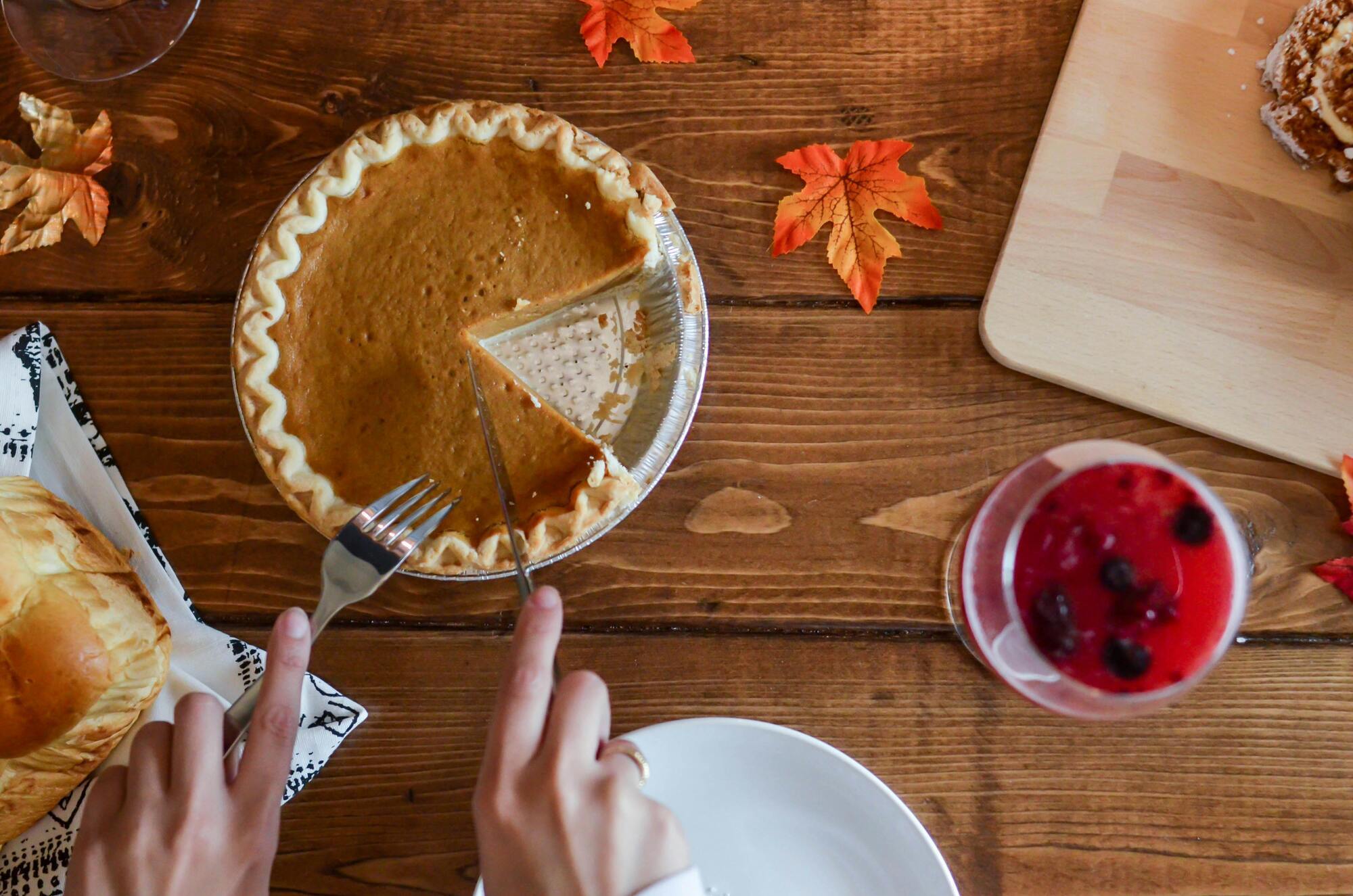 Budget and low-calorie pie with jam: which flour is better to take