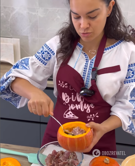 How to cook meat in a pumpkin: an idea for a delicious seasonal dish