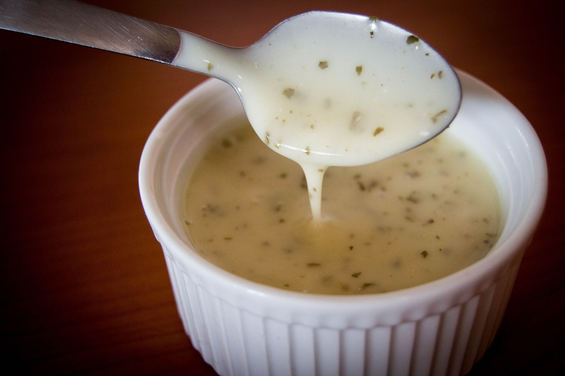 Cilantro and sour cream sauce