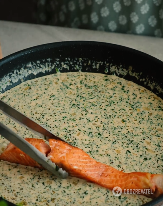 The most delicious salmon in cream sauce: cooked in a frying pan