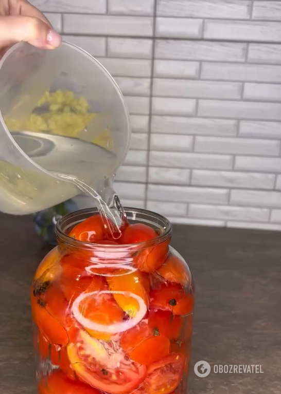 How to quickly preserve tomatoes for the winter without hassle: the simplest marinade