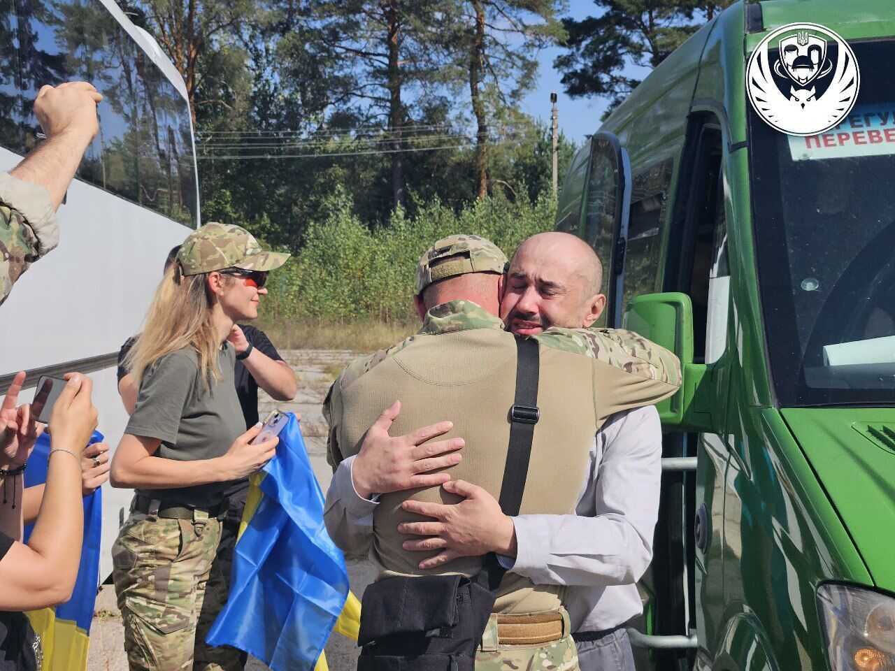 Ukraine returns 103 more defenders from captivity: all details, photos and videos