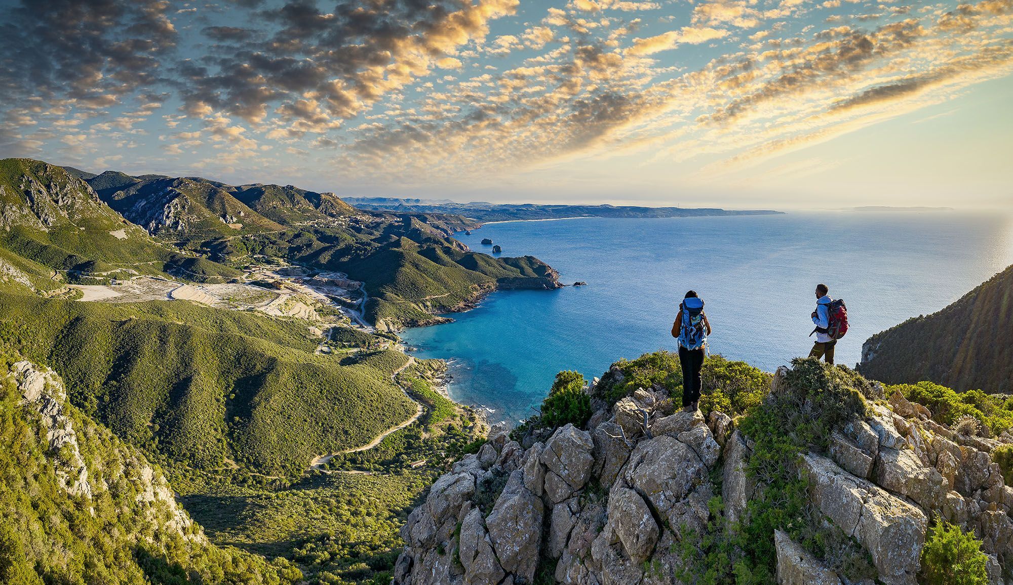 This Italian island offers tourists three free nights: what are the conditions