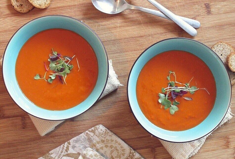 Autumn pumpkin cream soup with oranges and turmeric in 20 minutes