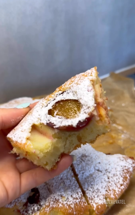 Autumn plum pie for tea: the dough is simple and fluffy