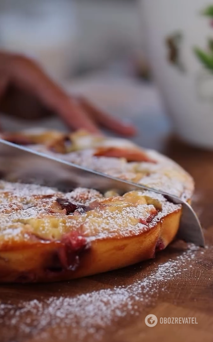 You don't even have to preheat the oven: how to make a quick tea pie in a pan