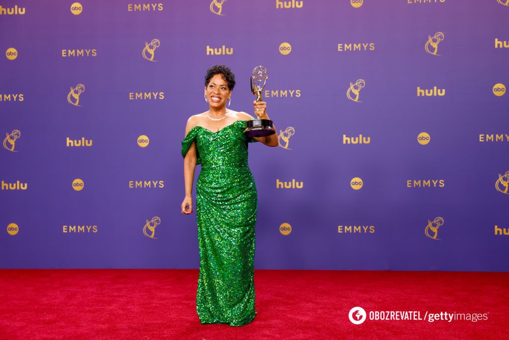 ''Best Dressed'' Jennifer Aniston, glamorous Selena Gomez and floral Reese Witherspoon: the images of the stars at the Emmy 2024 that amaze