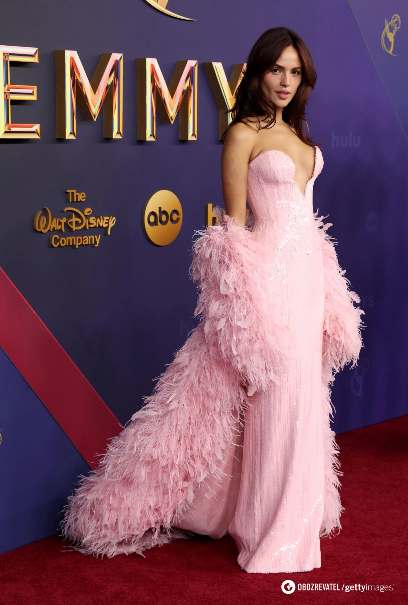 ''Best Dressed'' Jennifer Aniston, glamorous Selena Gomez and floral Reese Witherspoon: the images of the stars at the Emmy 2024 that amaze