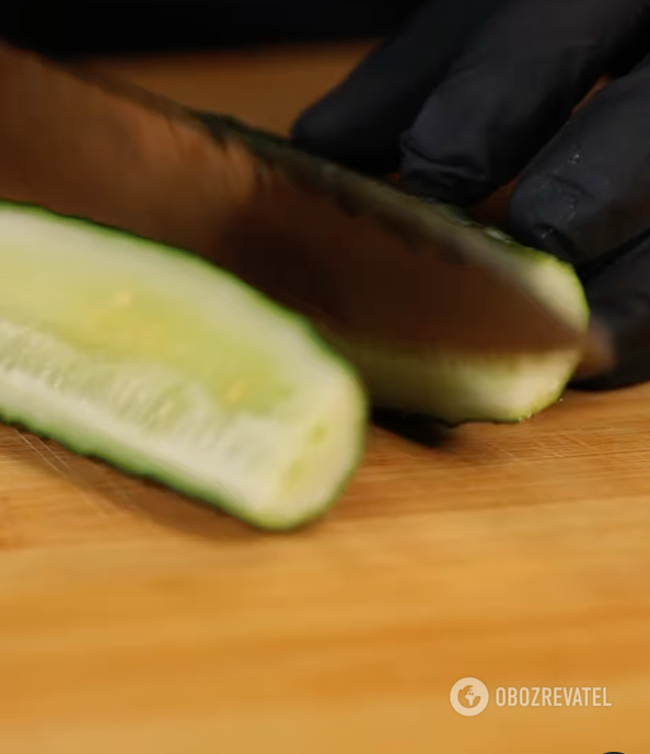 How to cook delicious lightly salted cucumbers