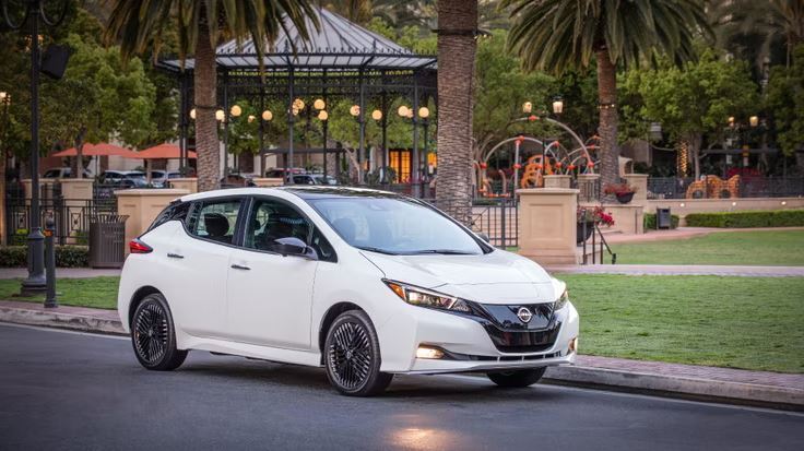 The cheapest electric cars that hold a charge for a long time: top 3