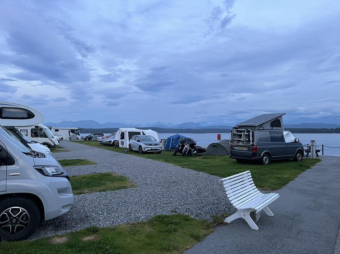 Camping in Europe: scenic destinations and basic rules