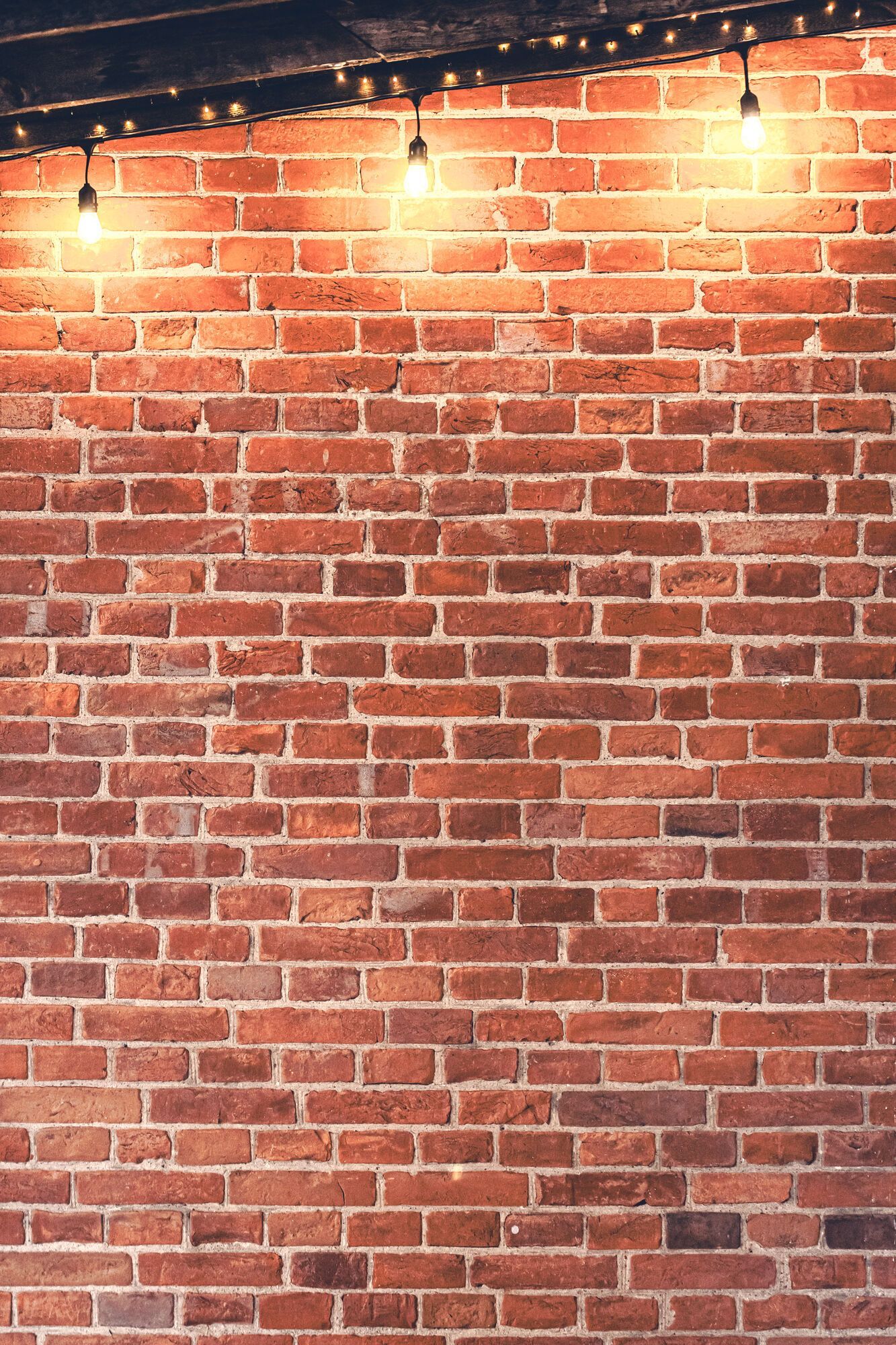 How to clean old bricks from mortar: effective ways