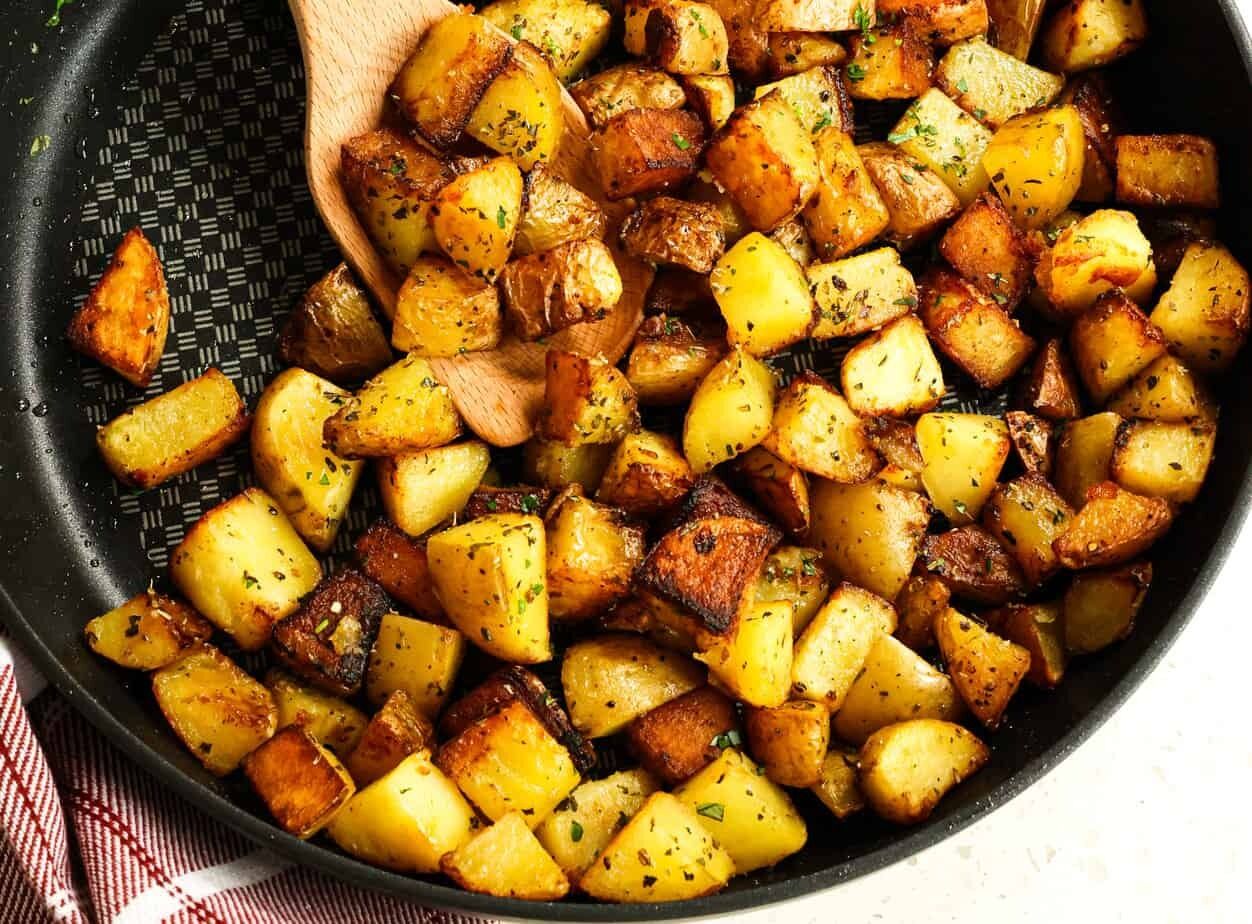 Why you can't make delicious fried potatoes: don't make these mistakes