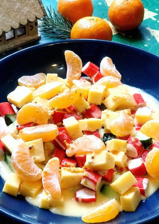 Crab salad with tangerines.