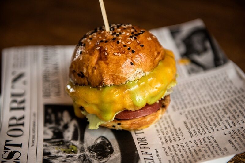 An exclusive recipe for cheeseburger by Alex Yakutov.