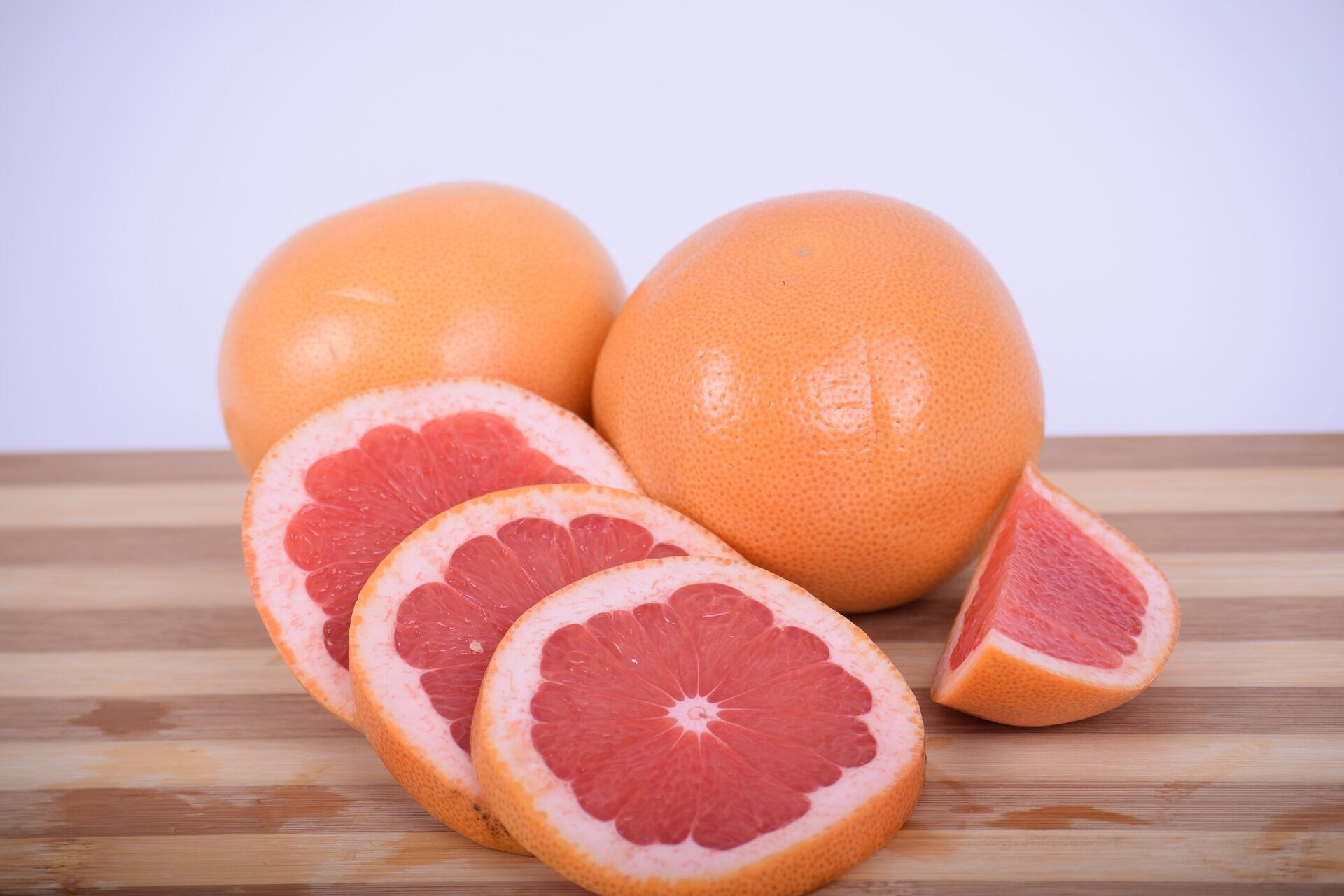 Grapefruit reduces appetite