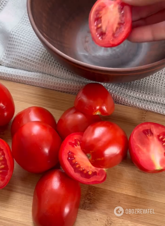 How to dry tomatoes at home: an independent appetizer or an addition to any dish