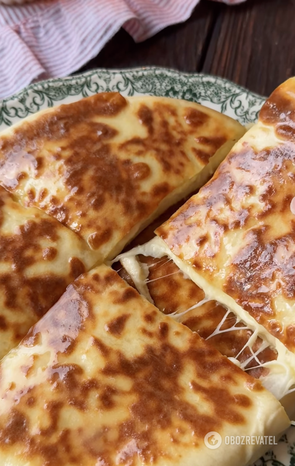 Ready khachapuri