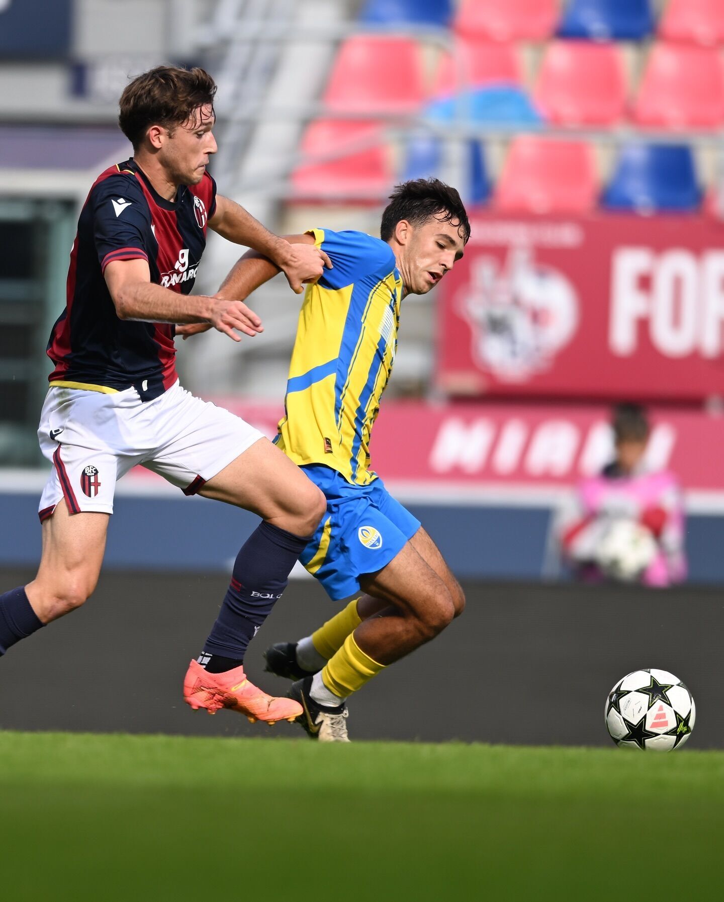 Shakhtar snatched a victory from Bologna, scoring a goal in the last seconds of an interrupted match in the UEFA U-19 League