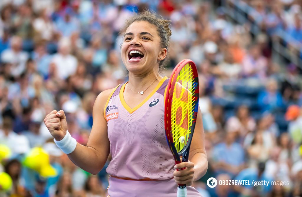 The tennis player from Moscow was rude at the US Open and was booed. Video