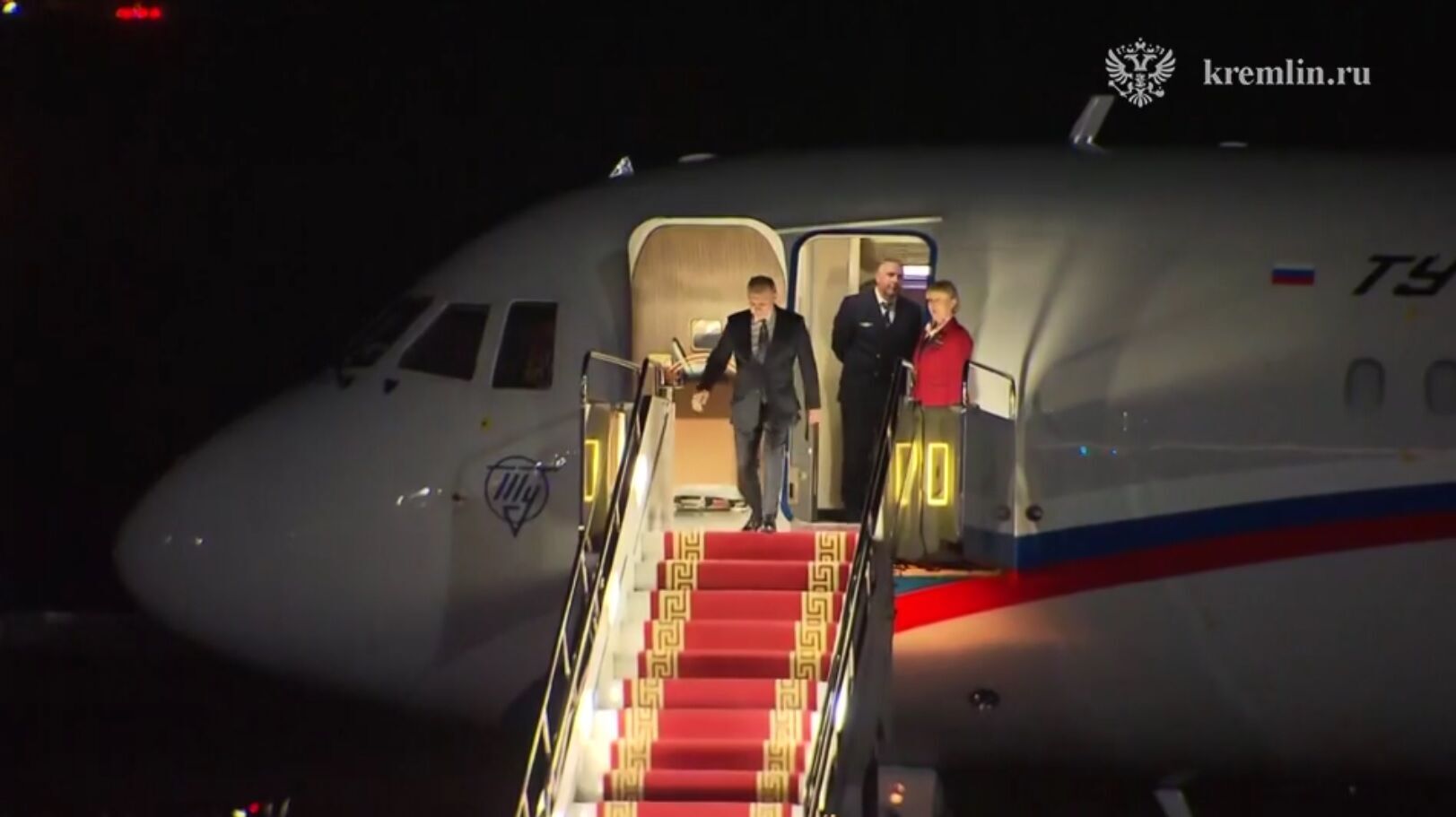 Putin has arrived in Mongolia, where he is to be arrested for his crimes against Ukraine. Video