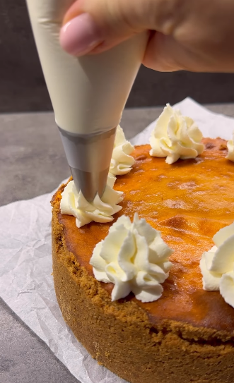 Pumpkin cheesecake: how to make a delicious seasonal dessert