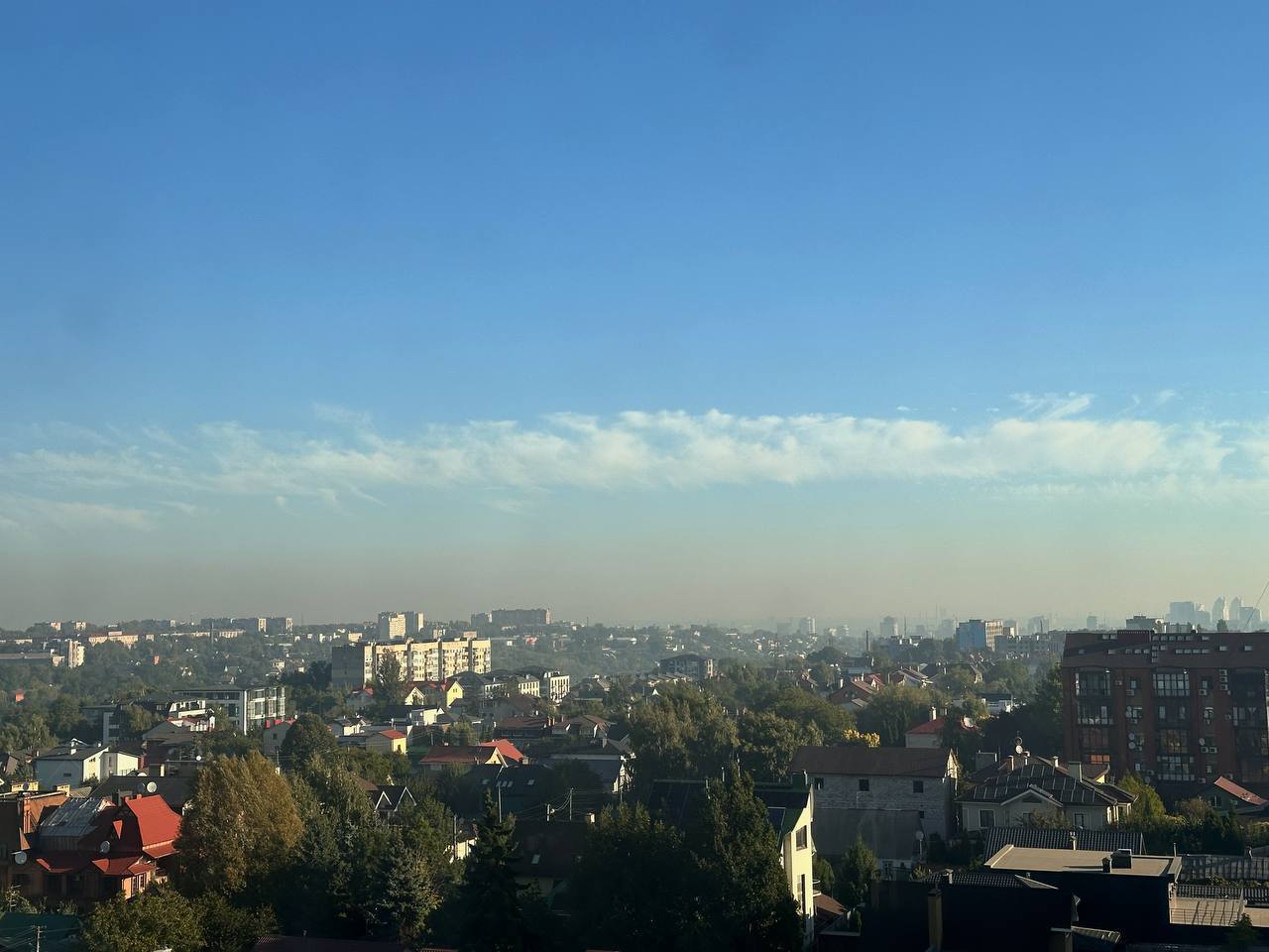 Not only Kyiv is affected: air quality has deteriorated in several regions of Ukraine, with residents complaining of smog. What's going on