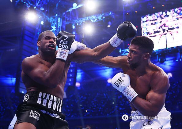 Joshua sensationally loses to Dubois by knockout, getting knocked down twice during the fight. Video