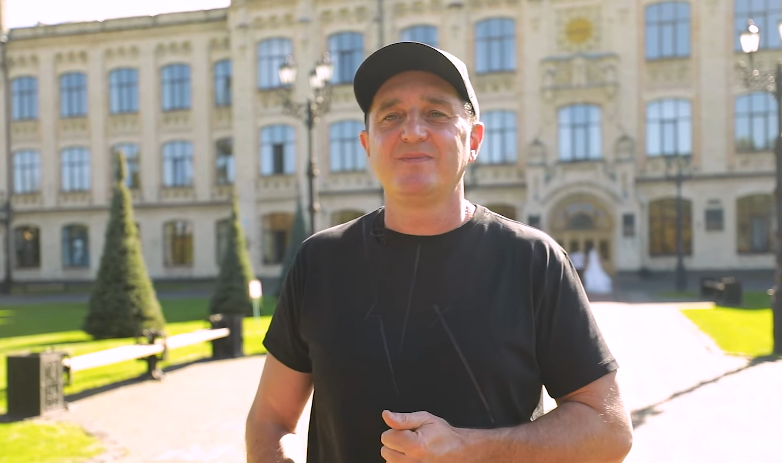 They were scared of ''fascists on Khreshchatyk'' and asked Putin for help: Uncle Zhora told where comedians Anton Lirnyk and Andrii Molochnyi are now