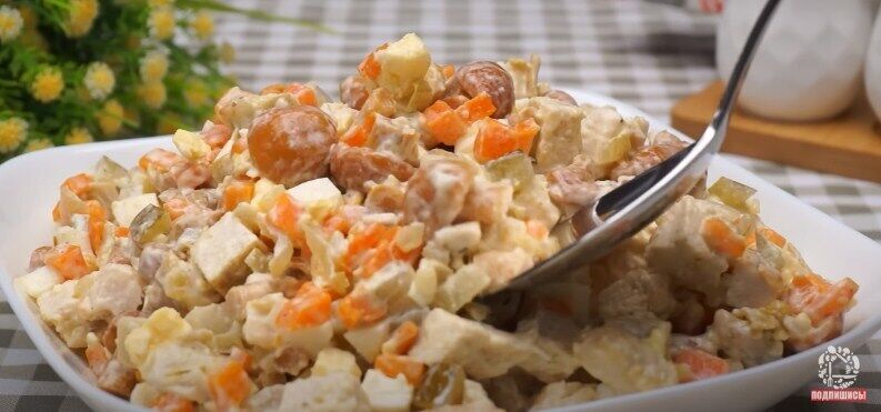 Masherivsky salad recipe with mushrooms and chicken