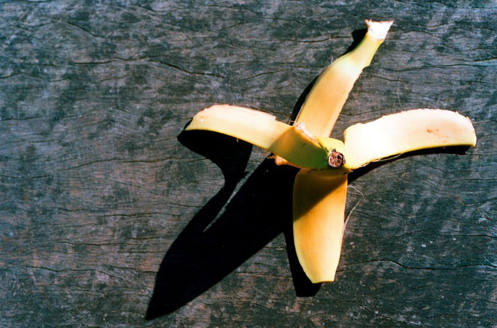 Nutritionist urged not to throw away banana peels: what are the benefits