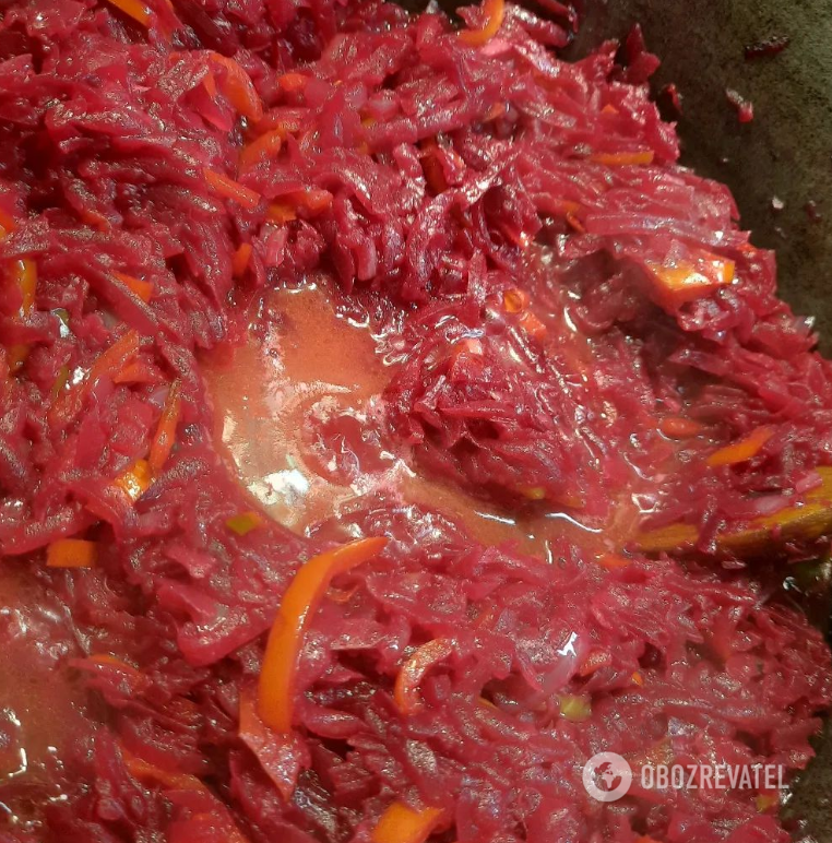 How to make a delicious borscht dressing for the winter: quickly and without any hassle