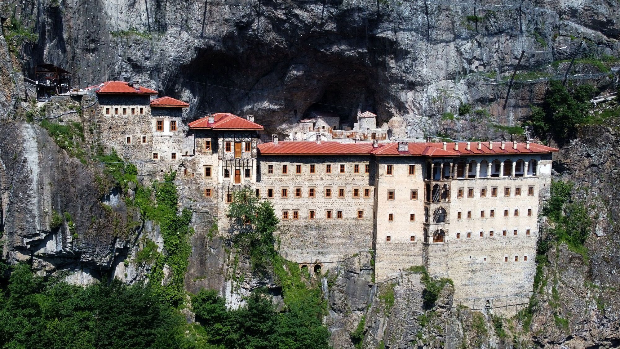 Another pearl of Turkey: how to get to the ancient monastery on a cliff