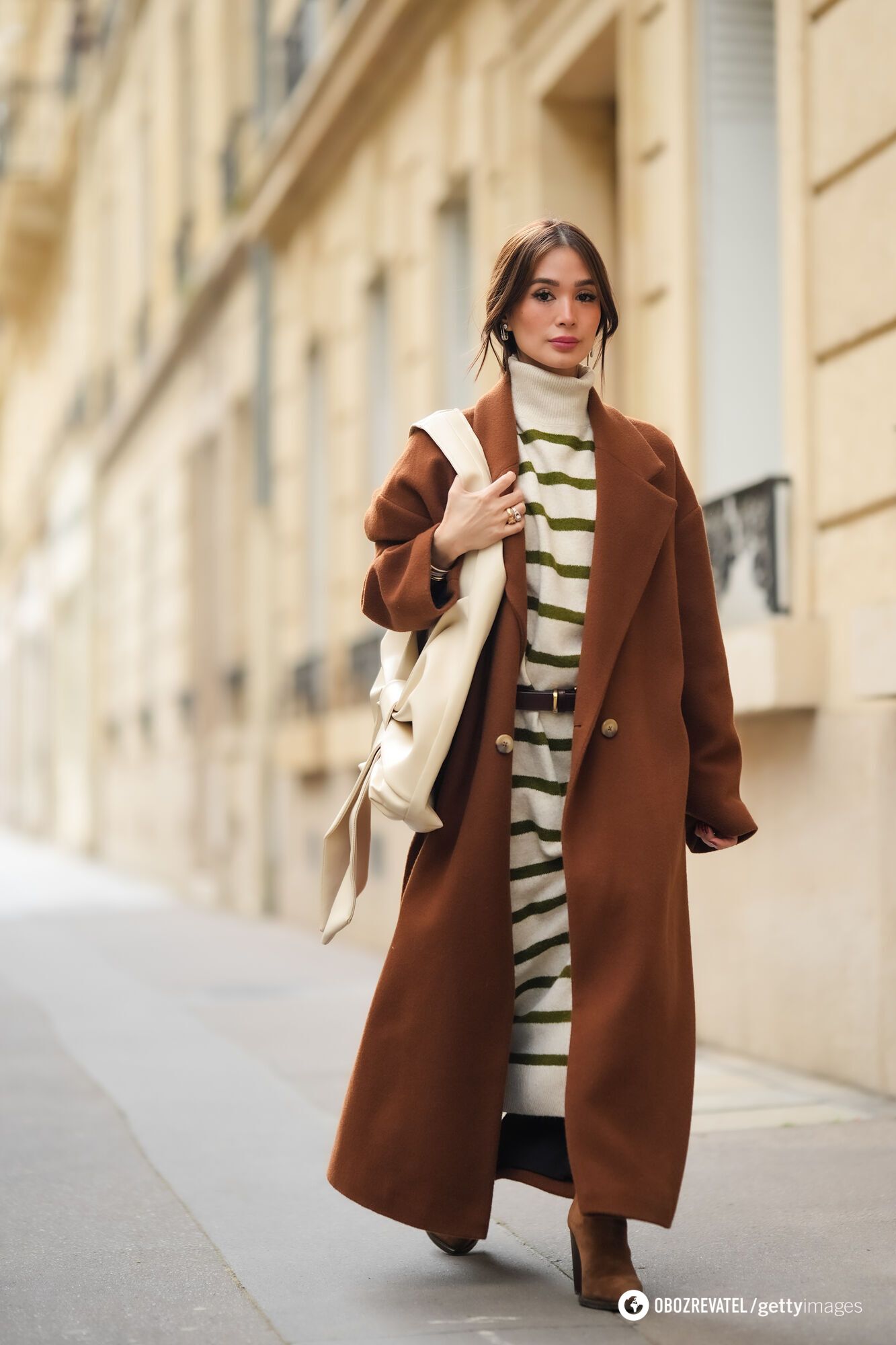 From elegant tweed to bold leather: 5 trendy dresses for fall and winter 2024/2025