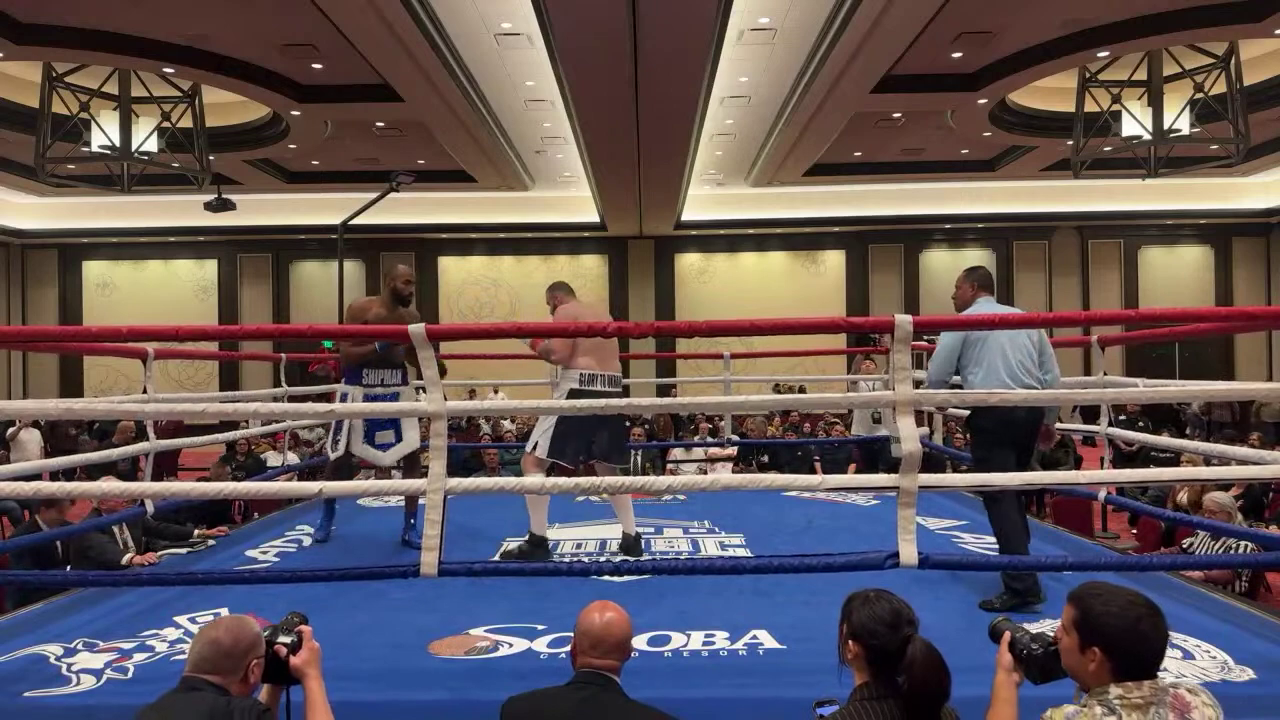 The undefeated Ukrainian super heavyweight won the US championship belt with a knockdown. Video