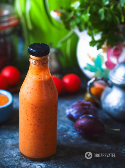 Spicy-sour sauce from sour plums: how to prepare a spicy addition to dishes at home